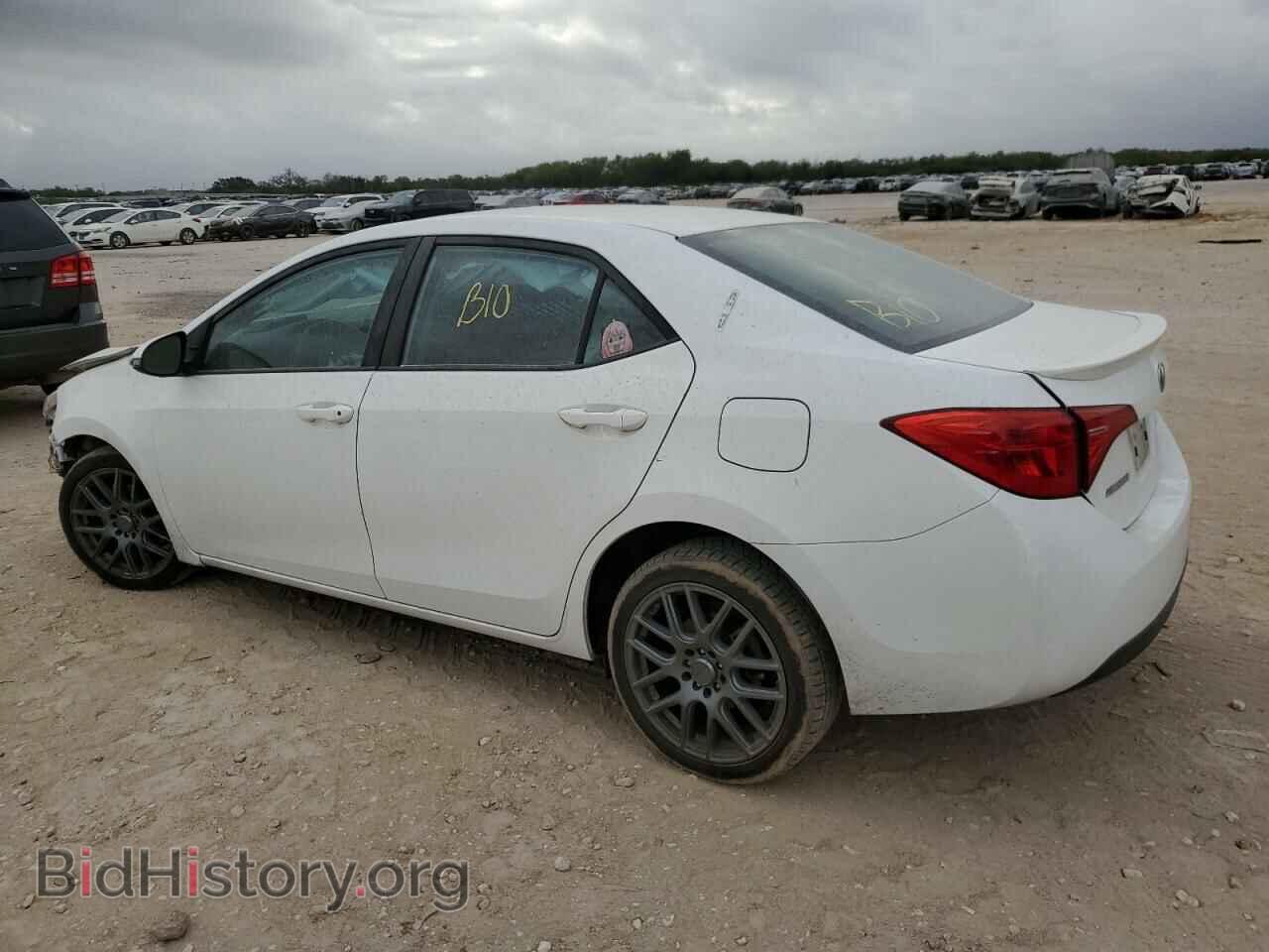 2017 TOYOTA COROLLA - VIN: 5YFBURHEXHP688835 - Photo 2