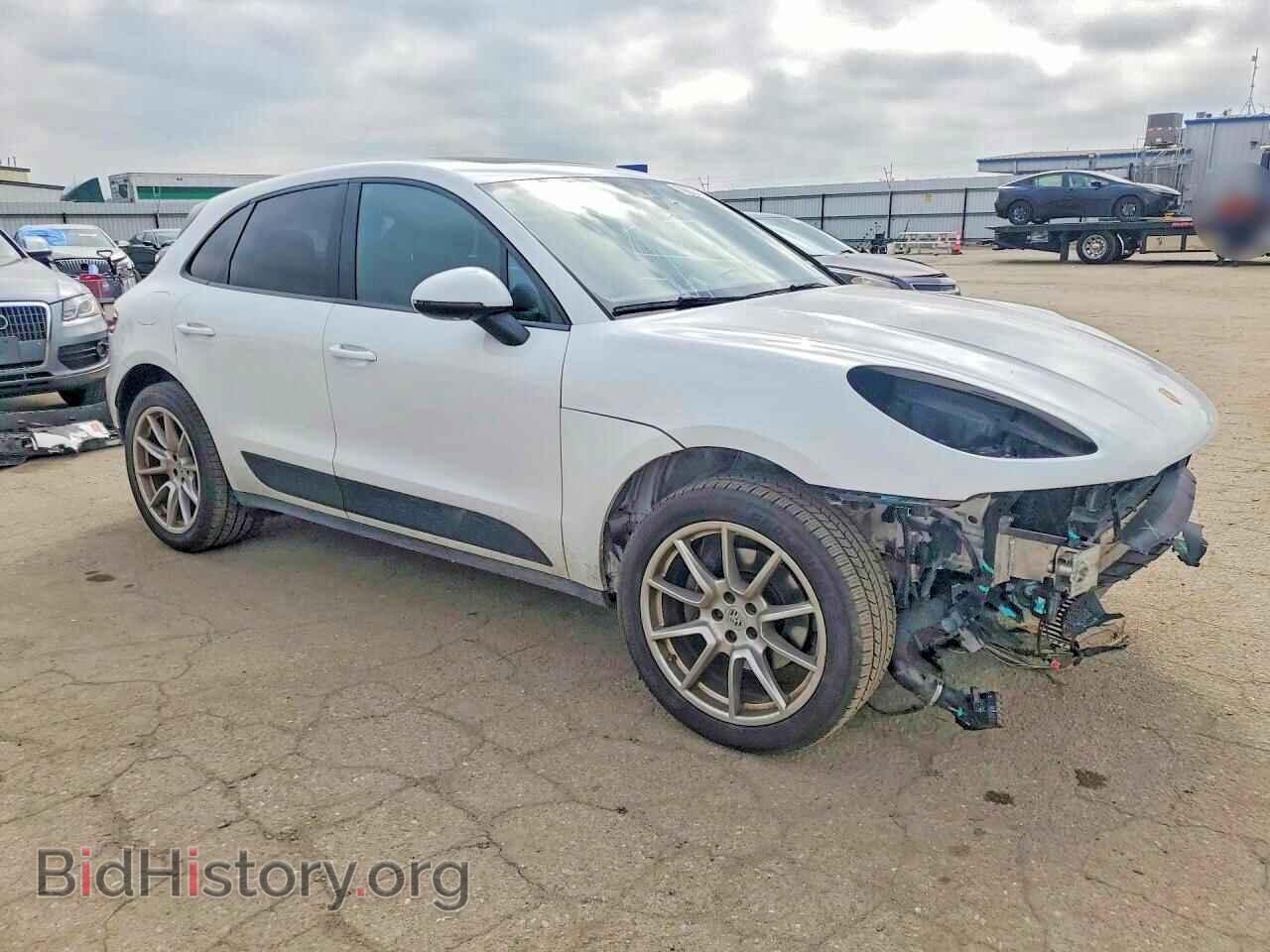 2018 PORSCHE MACAN - VIN: WP1AA2A51JLB19925 - Photo 4