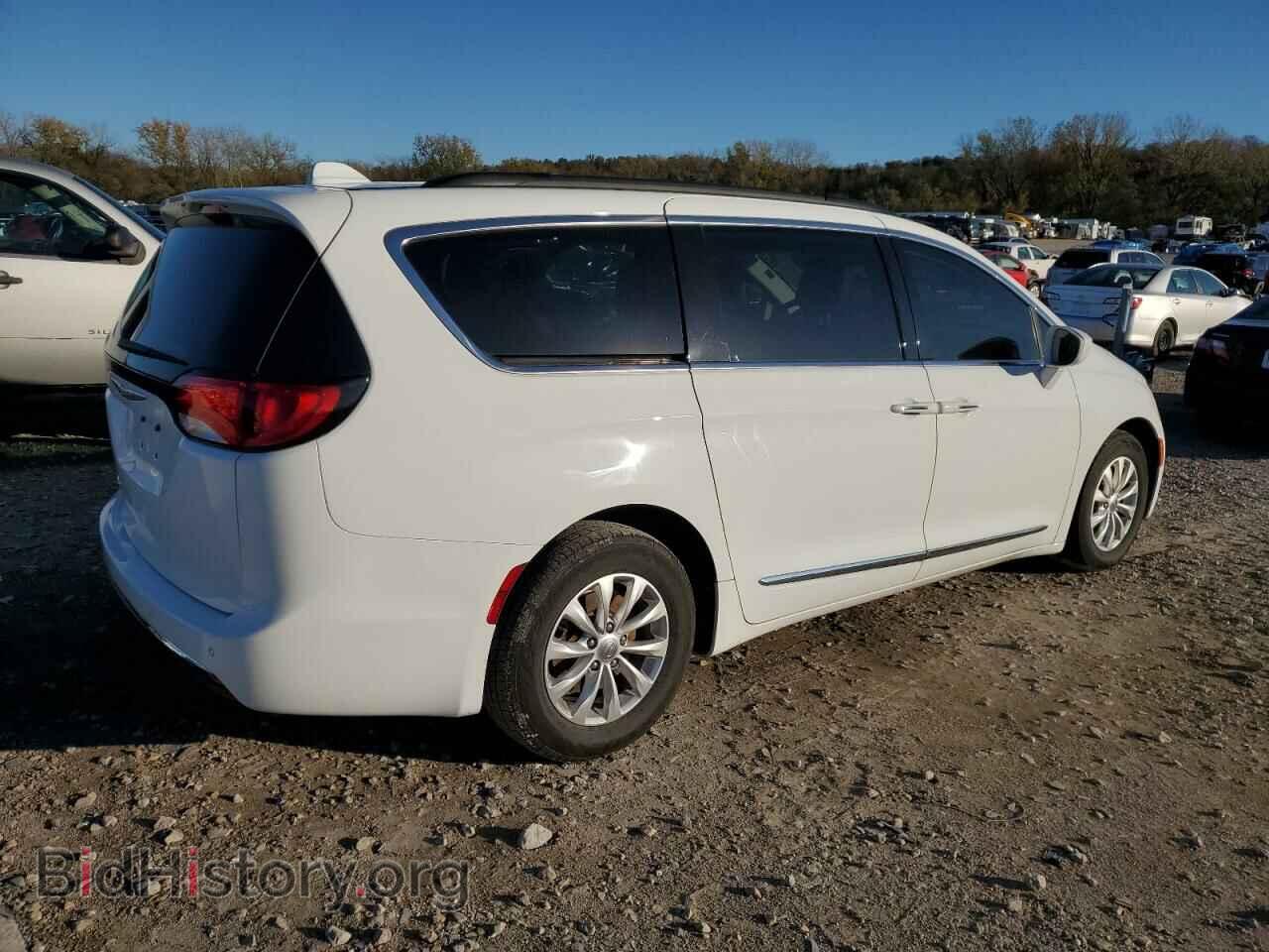 2017 CHRYSLER PACIFICA - VIN: 2C4RC1BG5HR788029 - Фото 3