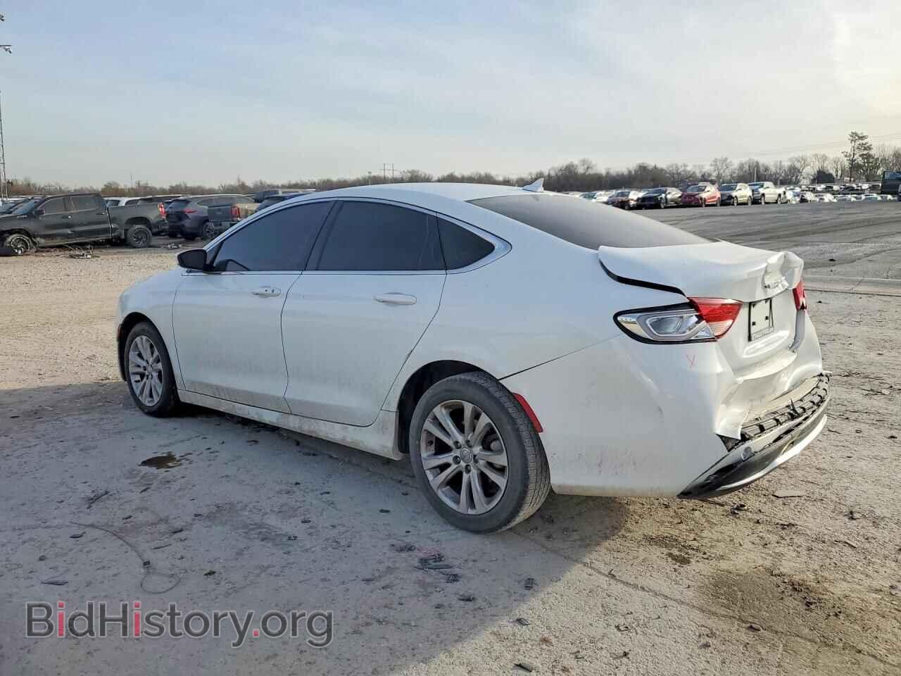 2017 CHRYSLER 200 - VIN: 1C3CCCAB5HN503421 - Фото 2