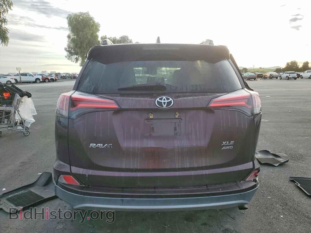 2018 TOYOTA RAV4 - VIN: 2T3RFREV9JW737726 - Фото 6
