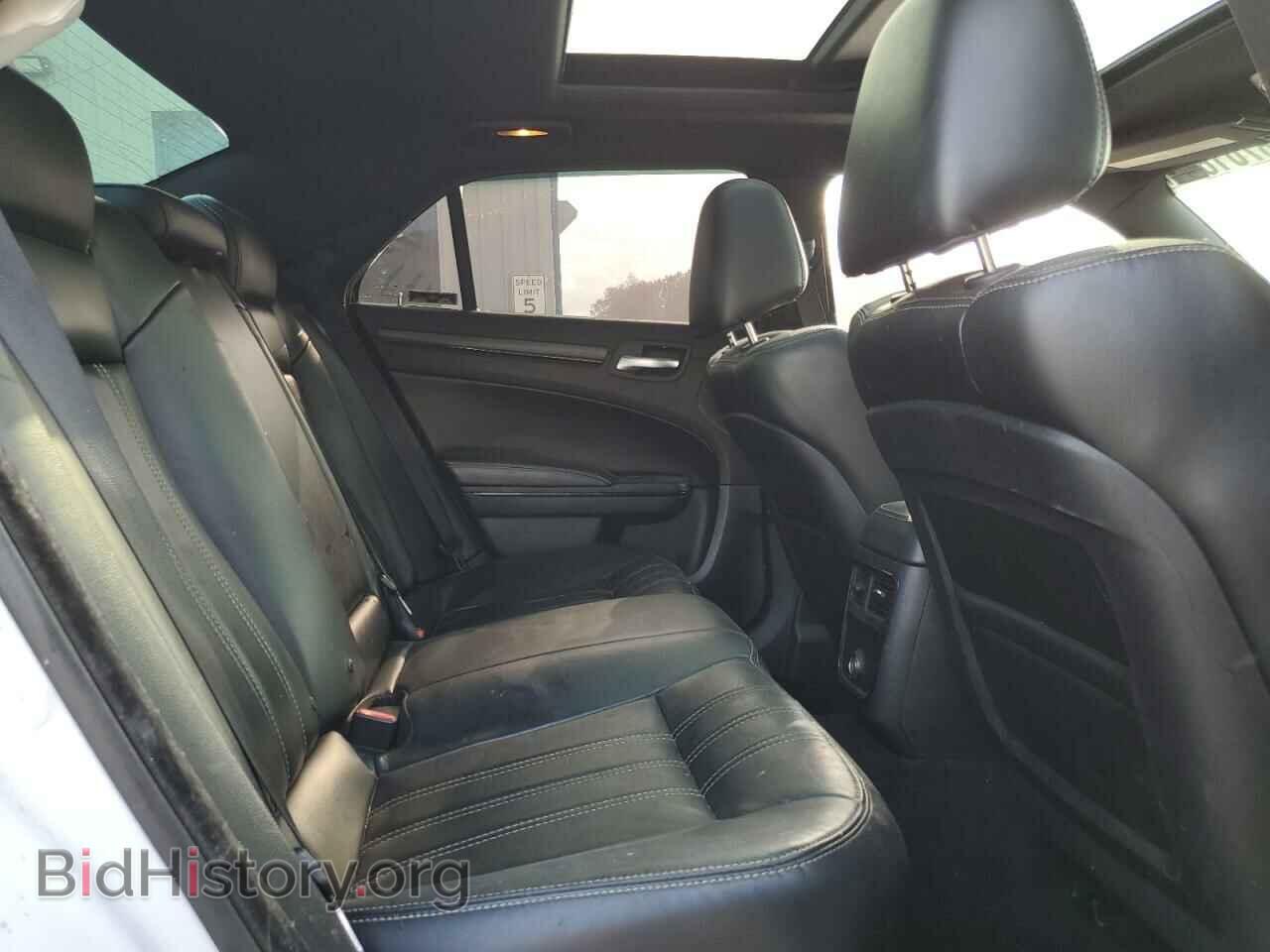 2014 CHRYSLER 300 - VIN: 2C3CCAGG7EH190383 - Photo 10