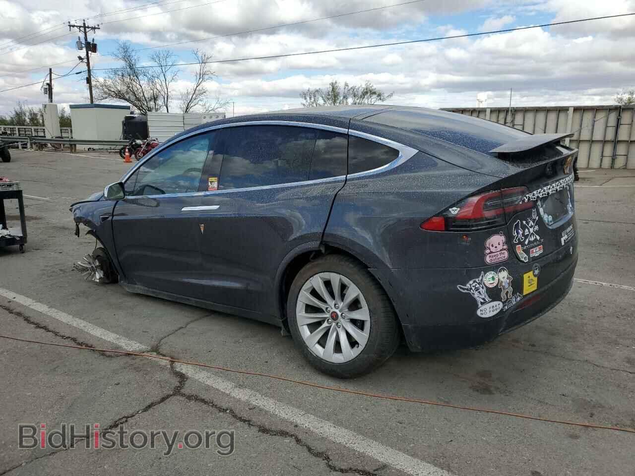 2017 TESLA MODEL X - VIN: 5YJXCDE24HF044720 - Photo 2