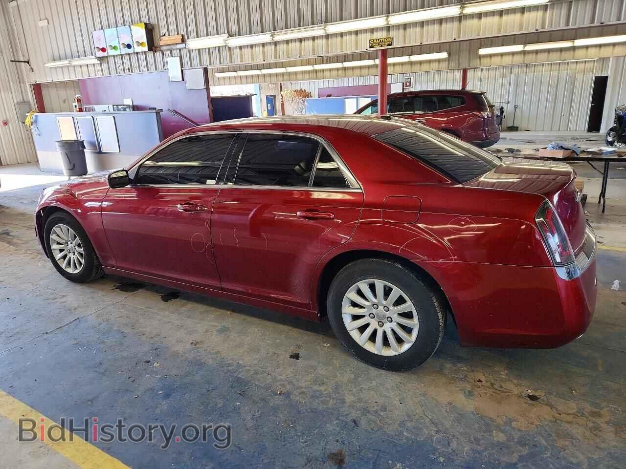 2012 CHRYSLER 300 - VIN: 2C3CCAAG2CH141226 - Фото 2