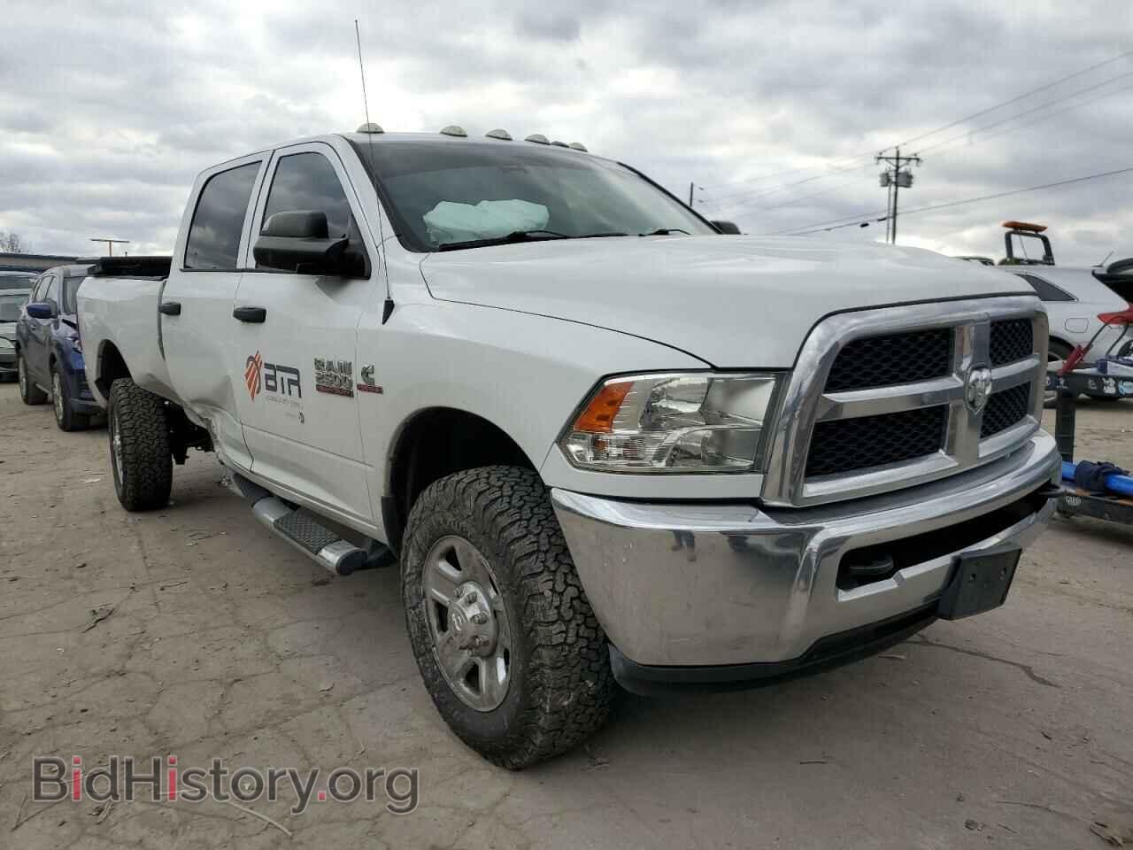 2018 RAM All Models - VIN: 3C6UR5CL5JG404250 - Фото 4