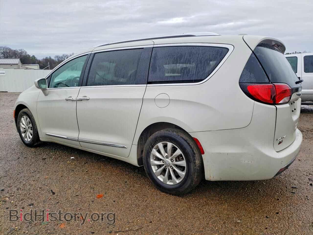 2019 CHRYSLER PACIFICA - VIN: 2C4RC1BG7KR589152 - Фото 2
