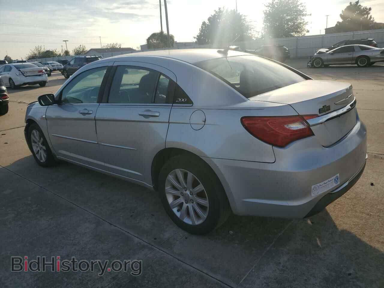 2012 CHRYSLER 200 - VIN: 1C3CCBBB5CN190940 - Фото 2