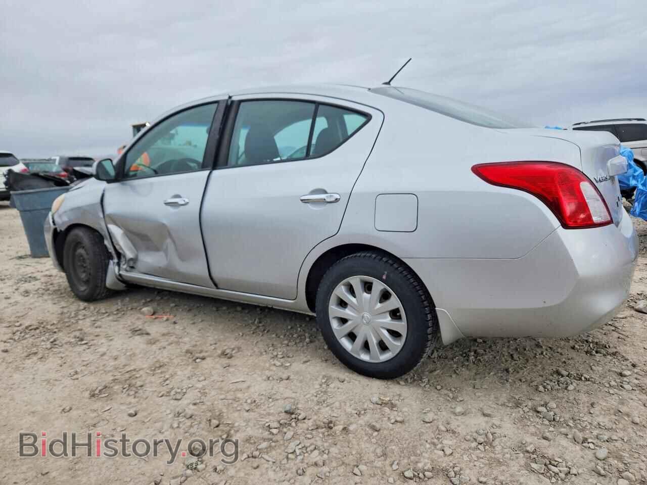 2012 NISSAN VERSA - VIN: 3N1CN7AP1CL888352 - Фото 2