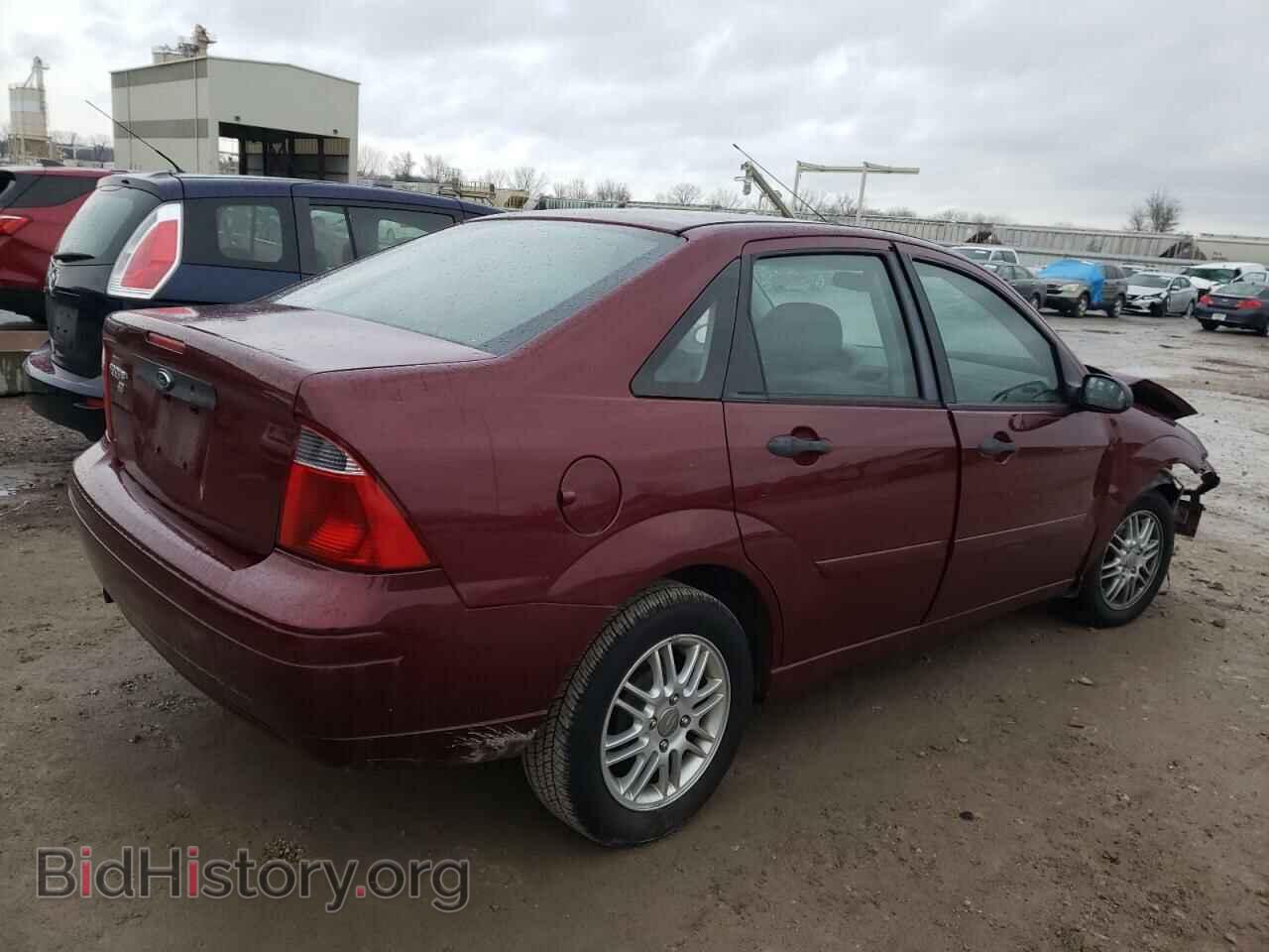 2007 FORD FOCUS - VIN: 1FAFP34N97W258916 - Фото 3