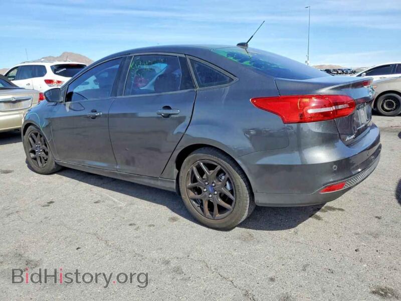 2016 Ford FOCUS (VIN 1FADP3F22GL325707) — photo 2 of 12