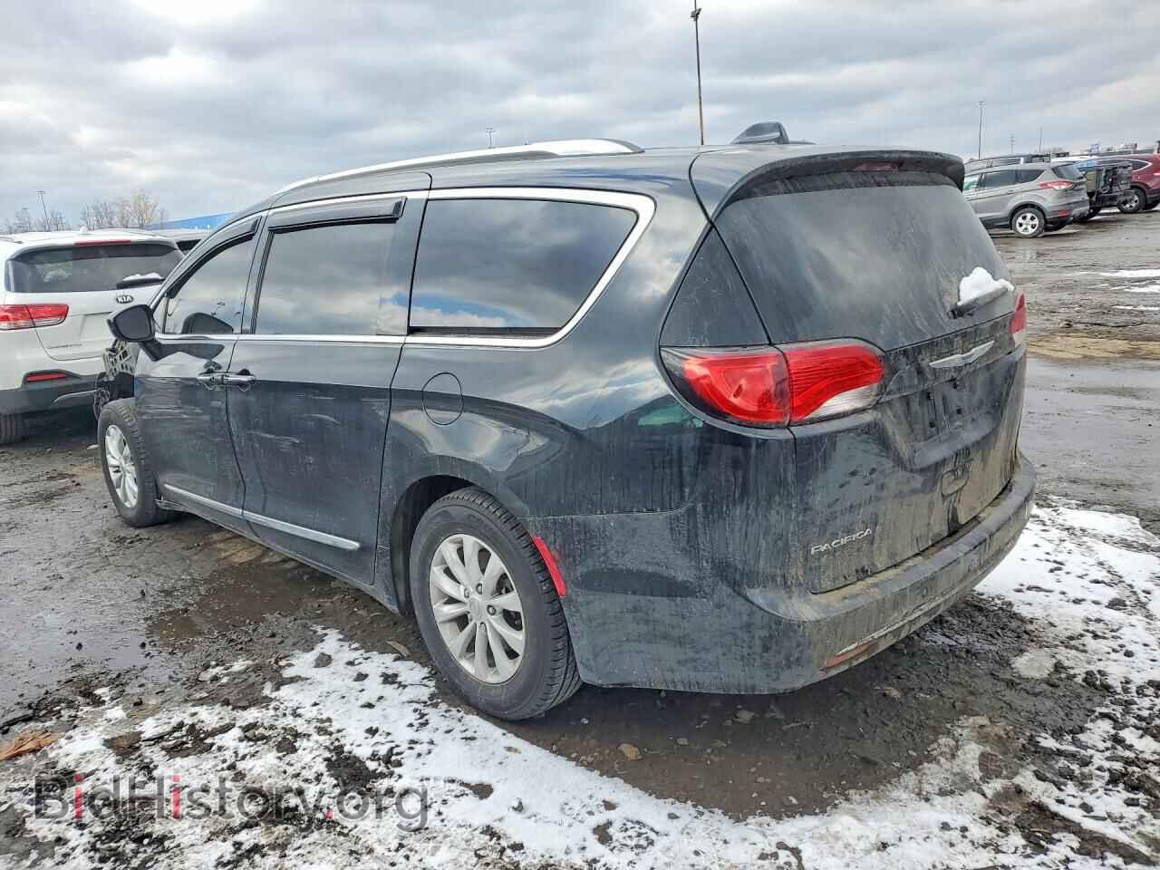 2018 CHRYSLER PACIFICA - VIN: 2C4RC1EG2JR315657 - Photo 2