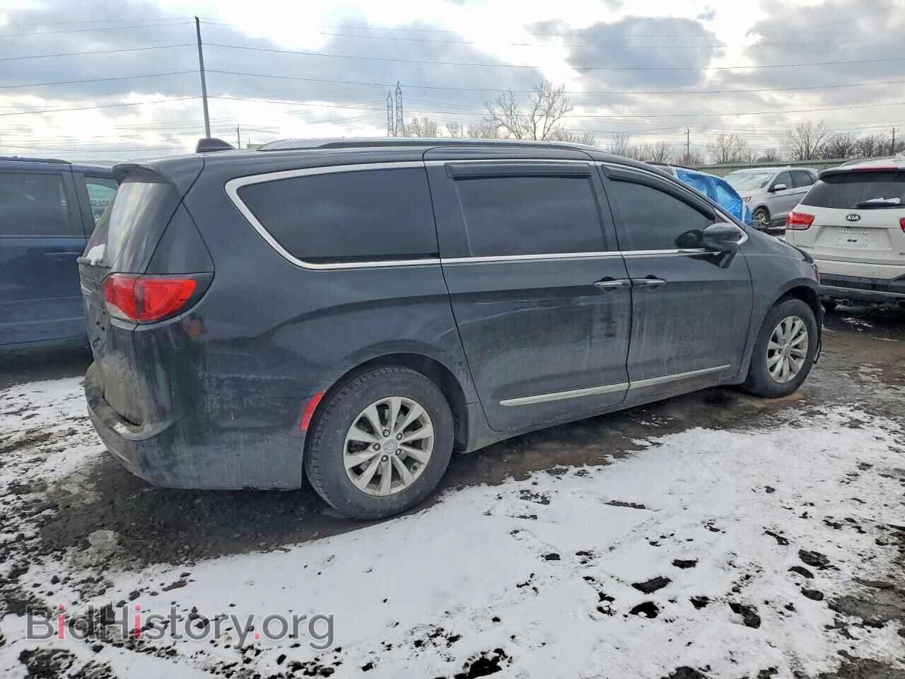 2018 CHRYSLER PACIFICA - VIN: 2C4RC1EG2JR315657 - Photo 3
