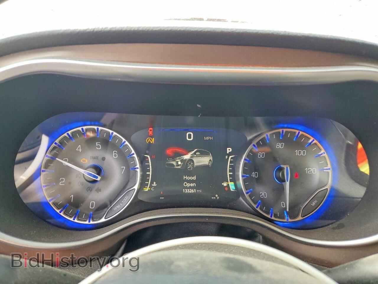 2018 CHRYSLER PACIFICA - VIN: 2C4RC1EG2JR315657 - Photo 9