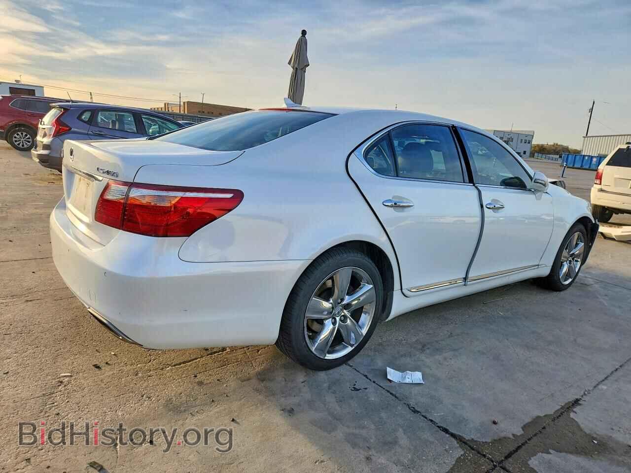 2011 LEXUS LS500 - VIN: JTHBL5EF8B5104833 - Фото 3