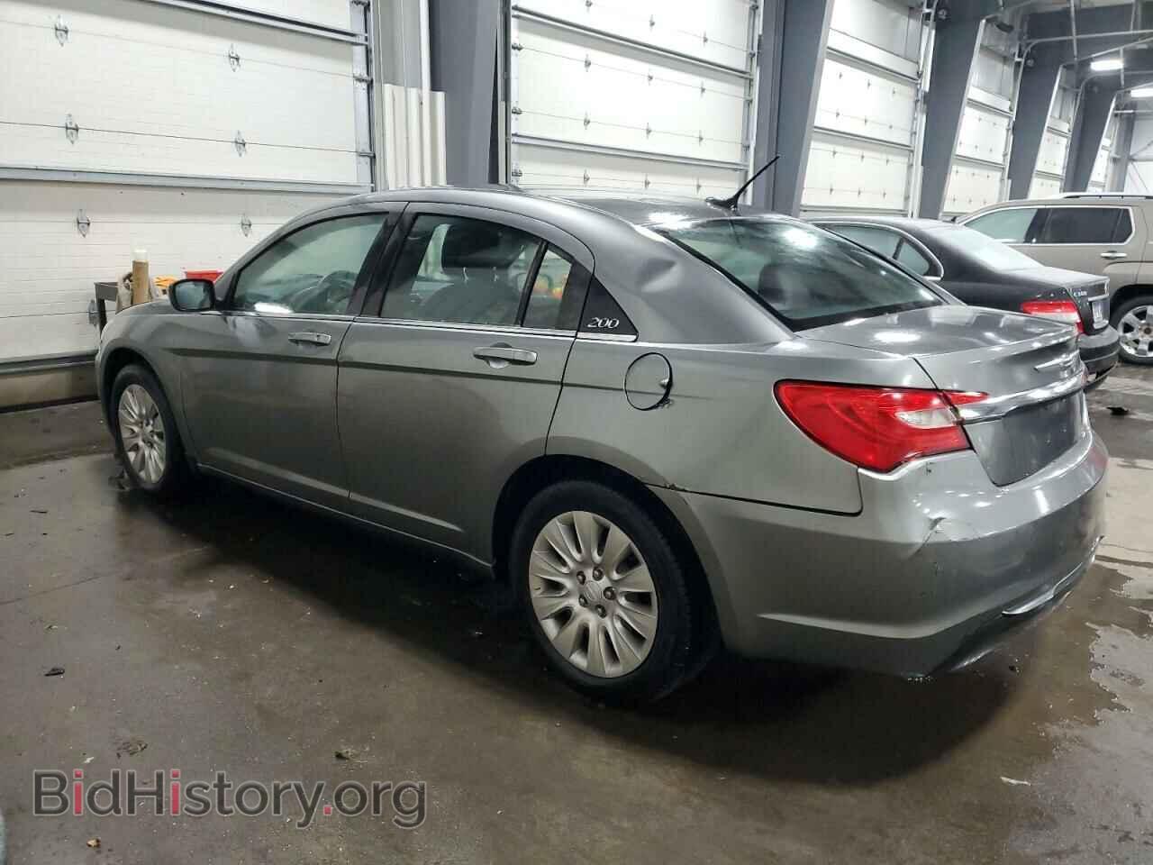 2012 CHRYSLER 200 - VIN: 1C3CCBAB1CN244641 - Фото 2