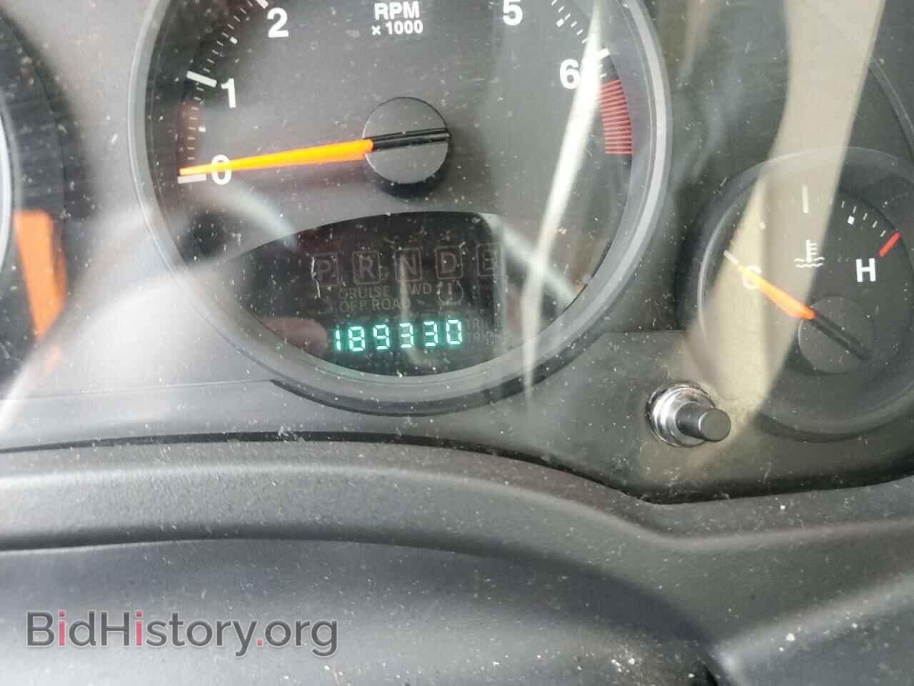 2010 JEEP COMPASS - VIN: 1J4NT4FA2AD525974 - Photo 9