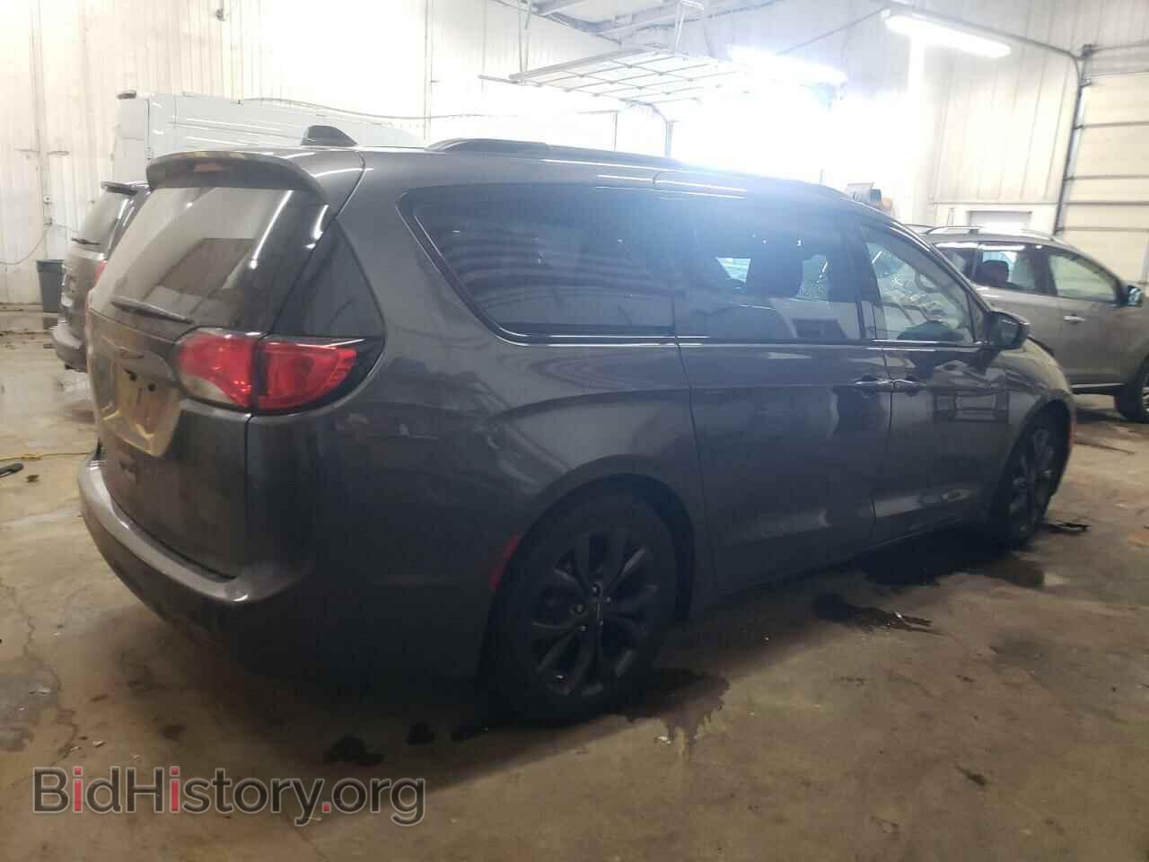 2018 CHRYSLER PACIFICA - VIN: 2C4RC1EG5JR338155 - Фото 3