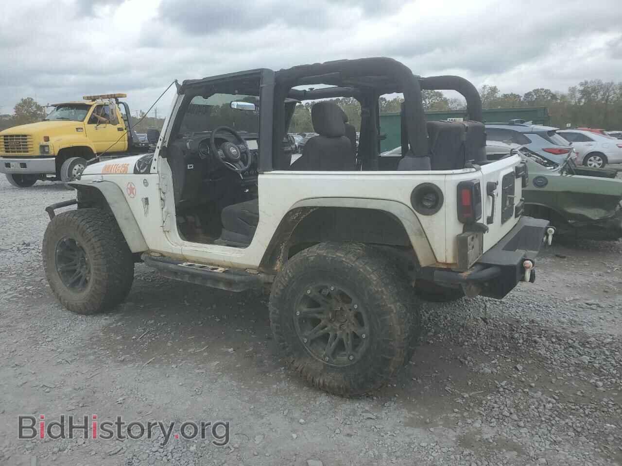 2011 JEEP WRANGLER - VIN: 1J4AA2D12BL591296 - Фото 2