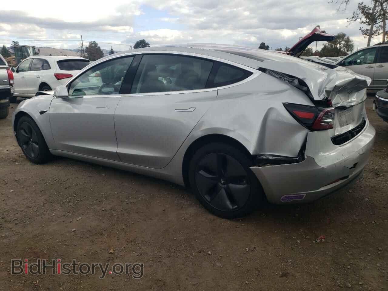 2018 TESLA MODEL 3 - VIN: 5YJ3E1EBXJF104366 - Photo 2
