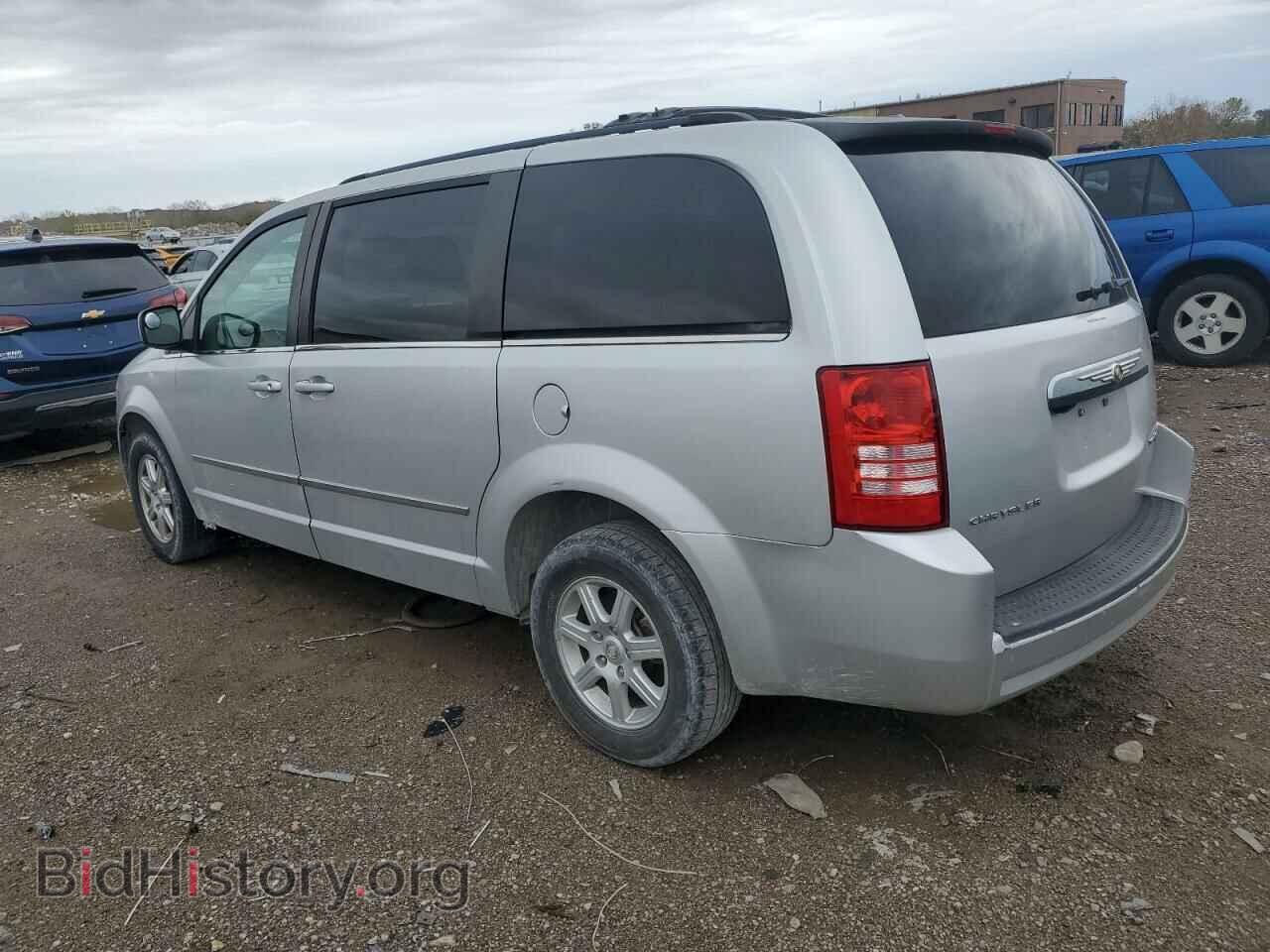2010 CHRYSLER MINIVAN - VIN: 2A4RR5D11AR217829 - Фото 2