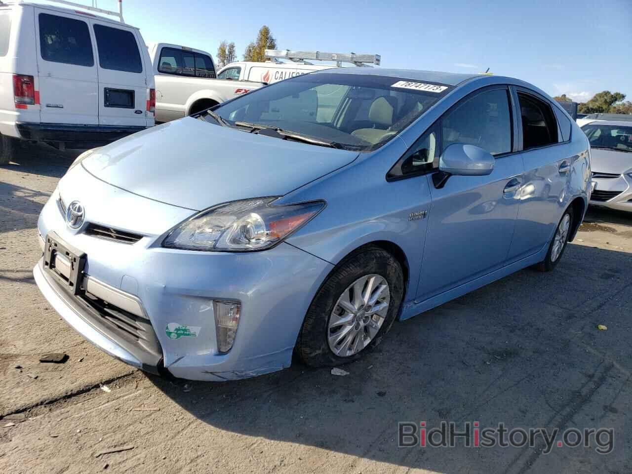 Toyota Prius c 2014