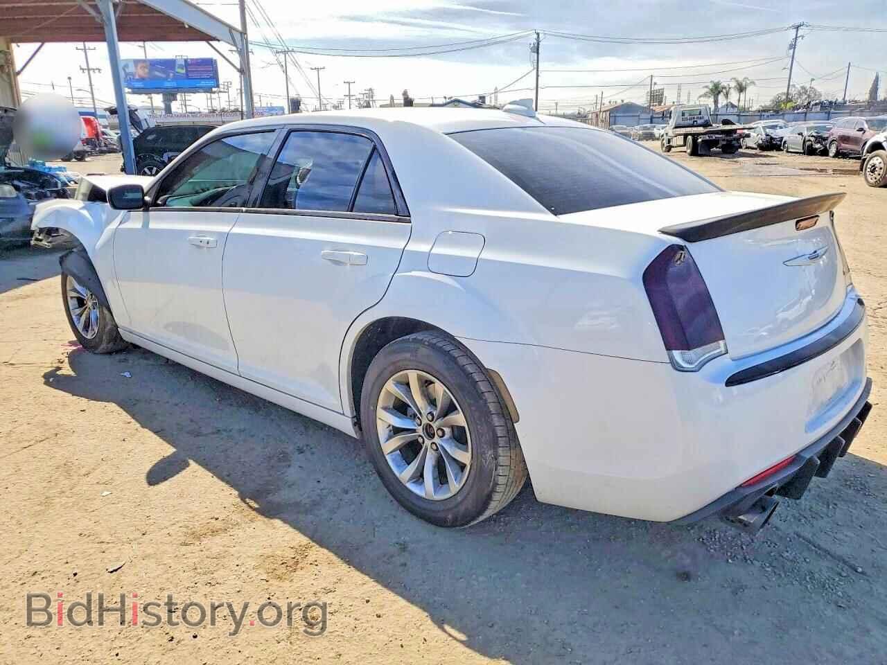 2021 CHRYSLER 300 - VIN: 2C3CCAAG7MH609310 - Фото 2