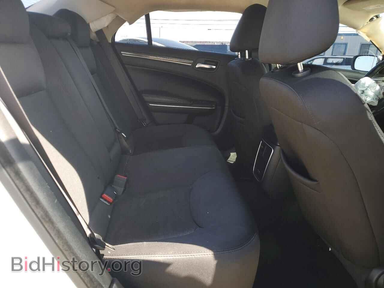 2021 CHRYSLER 300 - VIN: 2C3CCAAG7MH609310 - Фото 10