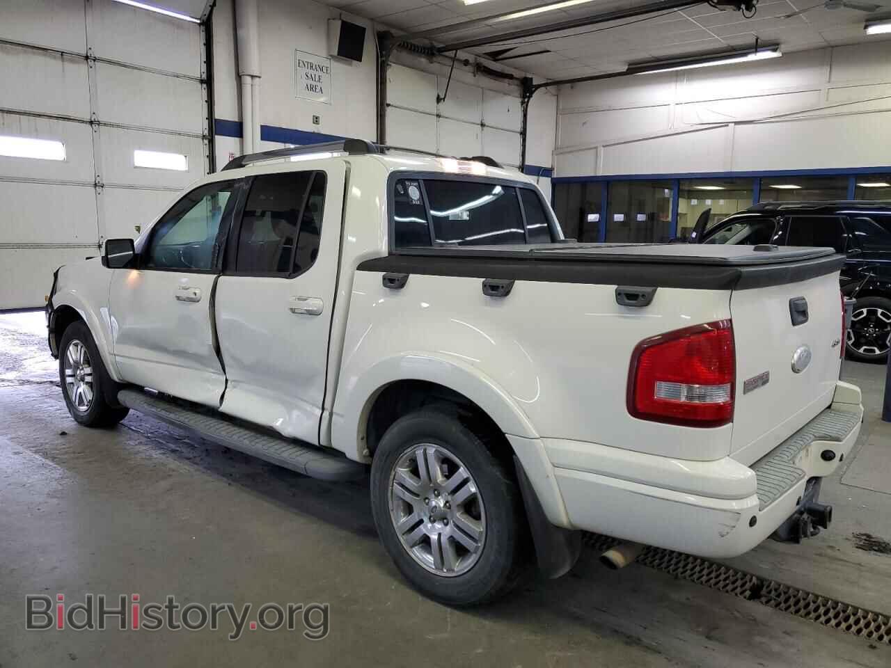2010 FORD EXPLORER - VIN: 1FMEU5D88AUA41618 - Фото 2