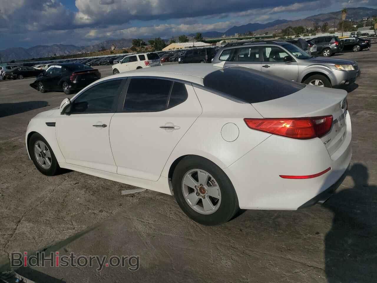 2015 KIA OPTIMA - VIN: KNAGM4A79F5661542 - Фото 2