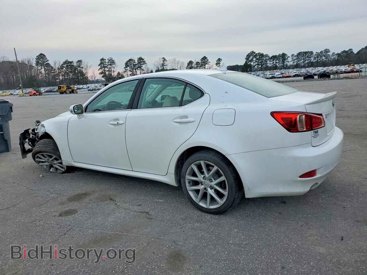 2011 LEXUS IS - VIN: JTHCF5C26B5049052 - Photo 2