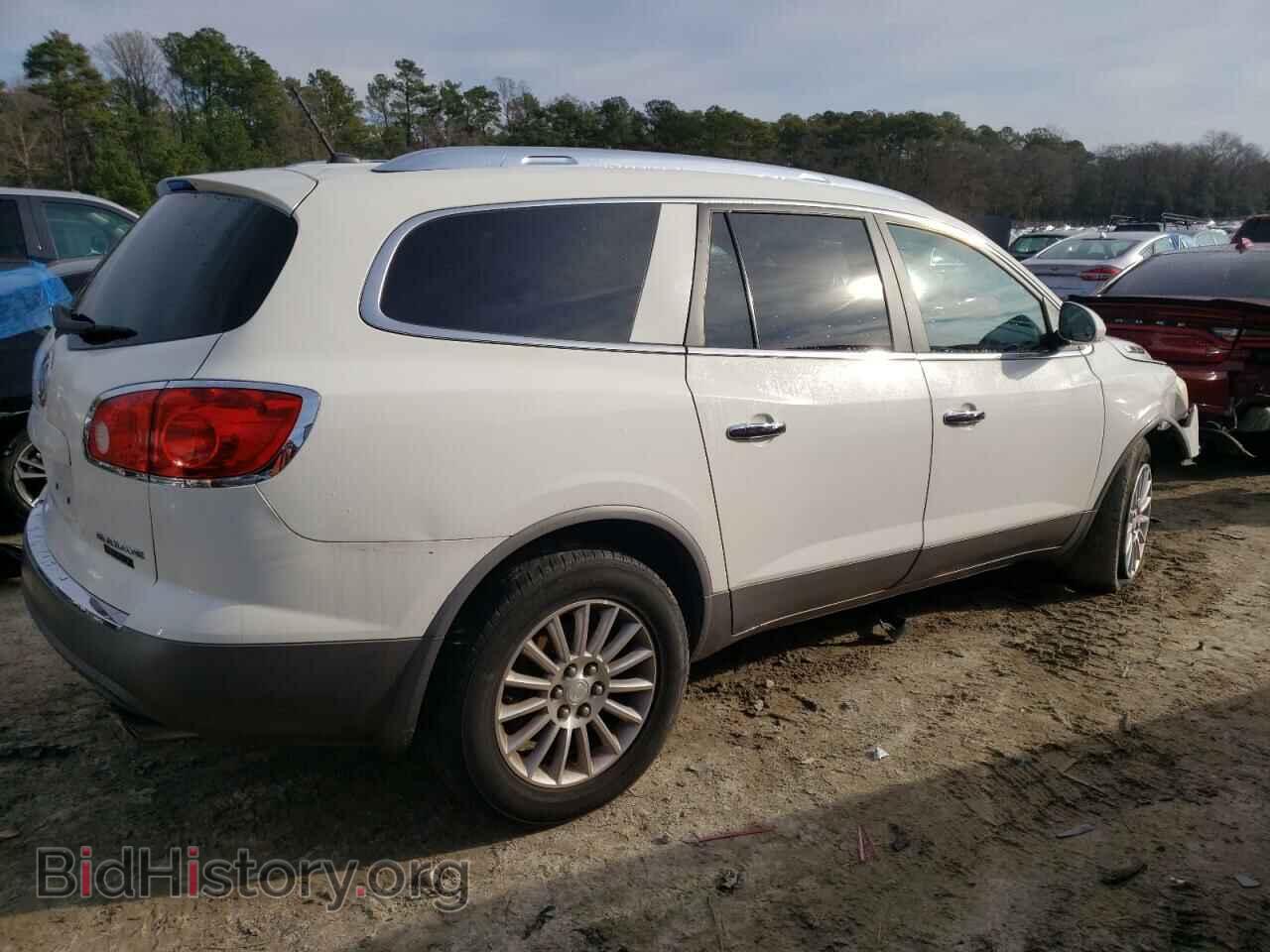 2011 BUICK ENCLAVE - VIN: 5GAKRAED8BJ130316 - Photo 3