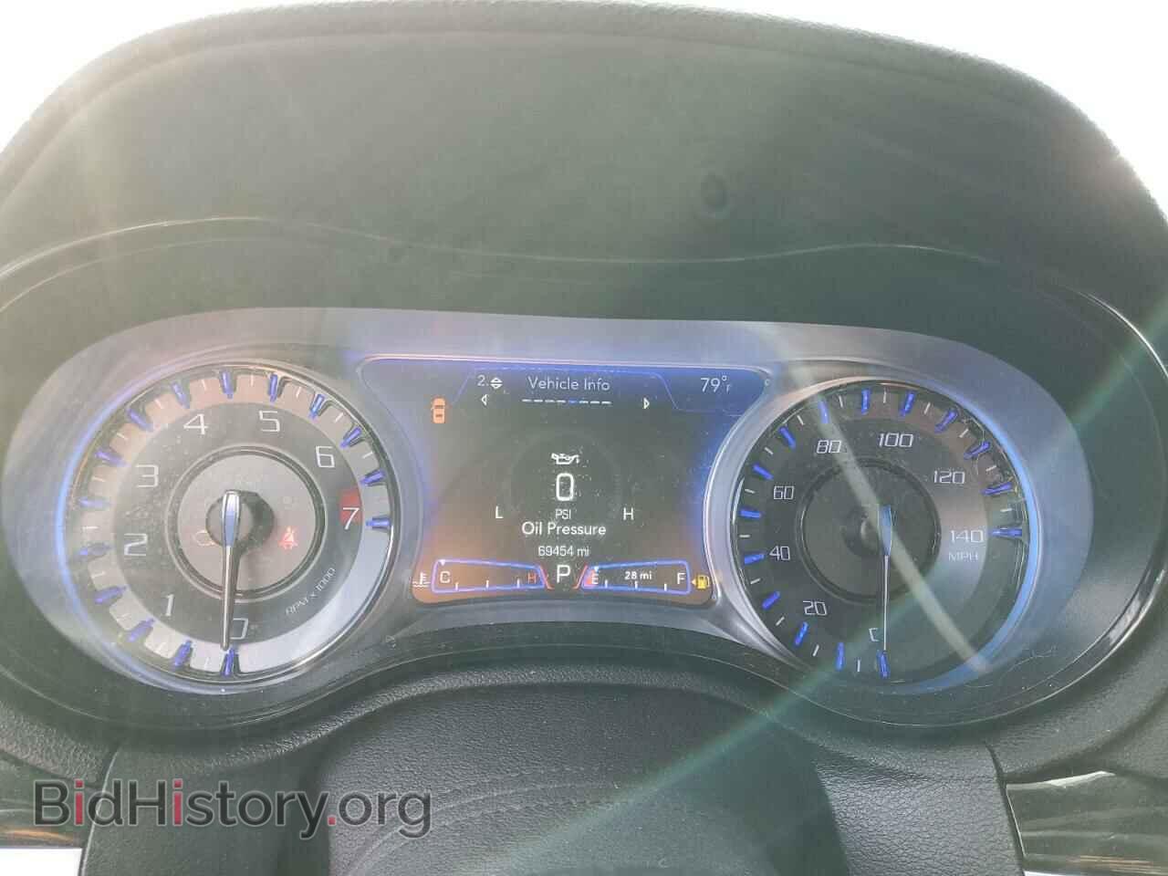 2019 CHRYSLER 300 - VIN: 2C3CCAGG7KH682567 - Фото 9