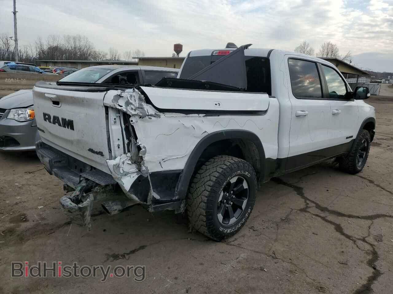 2020 RAM 1500 - VIN: 1C6SRFLTXLN419169 - Фото 3