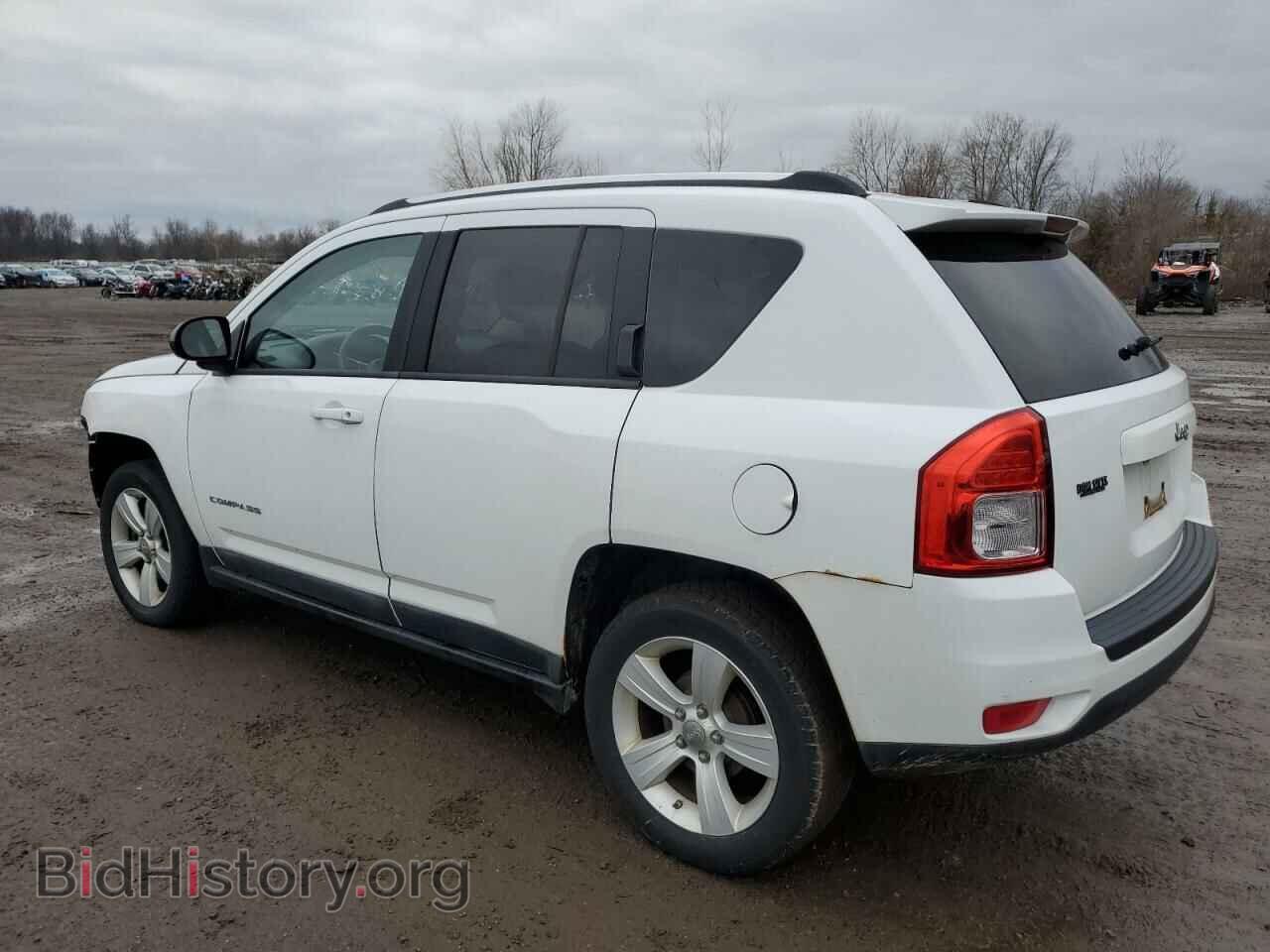 2011 JEEP COMPASS - VIN: 1J4NT1FA9BD252872 - Photo 2