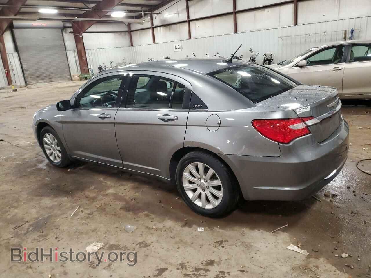 2013 CHRYSLER 200 - VIN: 1C3CCBBB2DN539831 - Фото 2