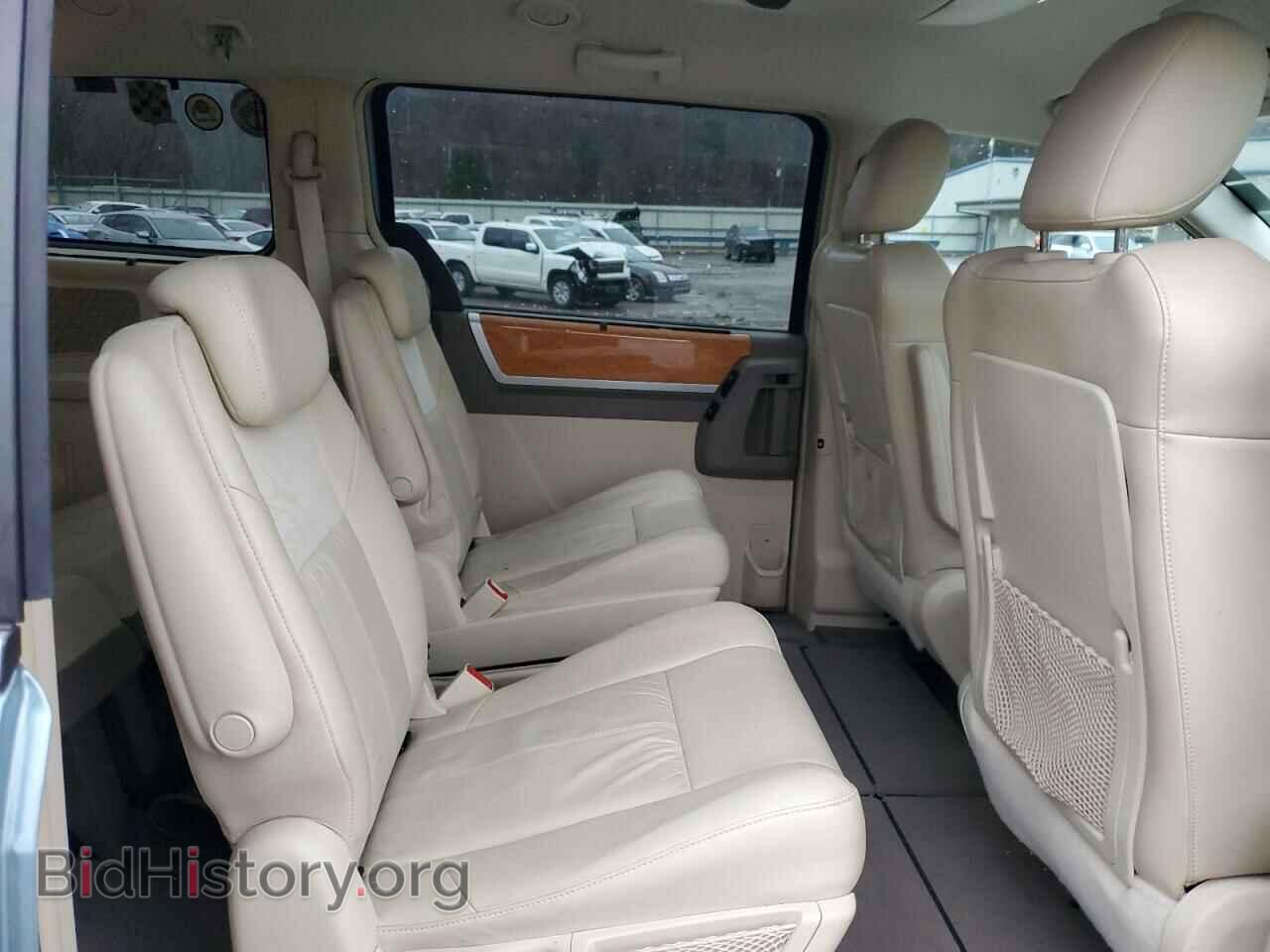2010 CHRYSLER MINIVAN - VIN: 2A4RR6DX4AR126046 - Photo 11