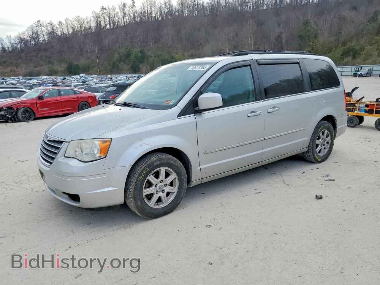 Photo 2A4RR5D11AR270904 - CHRYSLER MINIVAN 2010