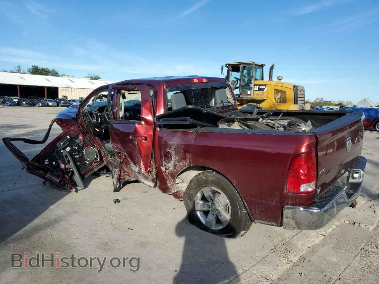 2019 RAM 1500 - VIN: 3C6RR7LT4KG723044 - Фото 2