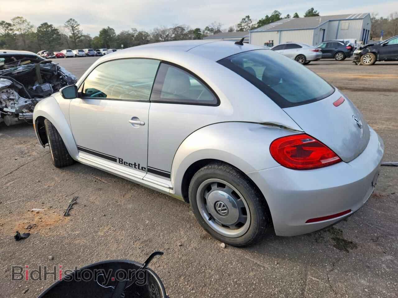 2012 VOLKSWAGEN BEETLE - VIN: 3VWHP7AT1CM622413 - Фото 2