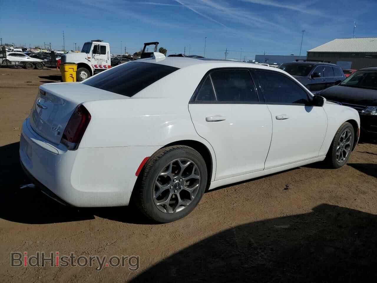 2017 CHRYSLER 300 - VIN: 2C3CCAGG0HH617973 - Фото 3