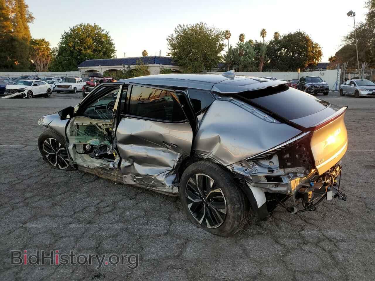 2023 KIA EV6 LIGHT - VIN: KNDC34LA6P5609798 - Photo 2