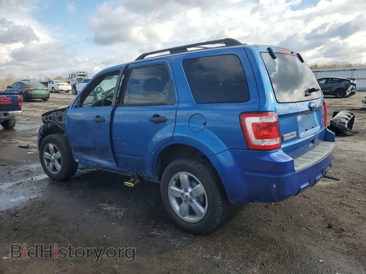 2011 FORD ESCAPE - VIN: 1FMCU0D77BKB70707 - Фото 2