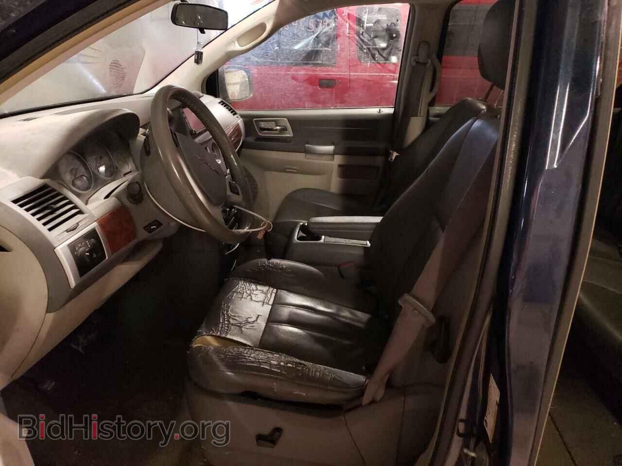 2008 CHRYSLER MINIVAN - VIN: 2A8HR54P28R818529 - Фото 7