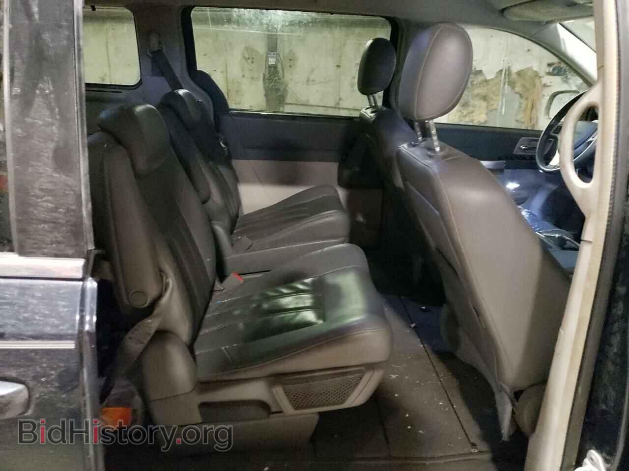 2008 CHRYSLER MINIVAN - VIN: 2A8HR54P28R818529 - Фото 10