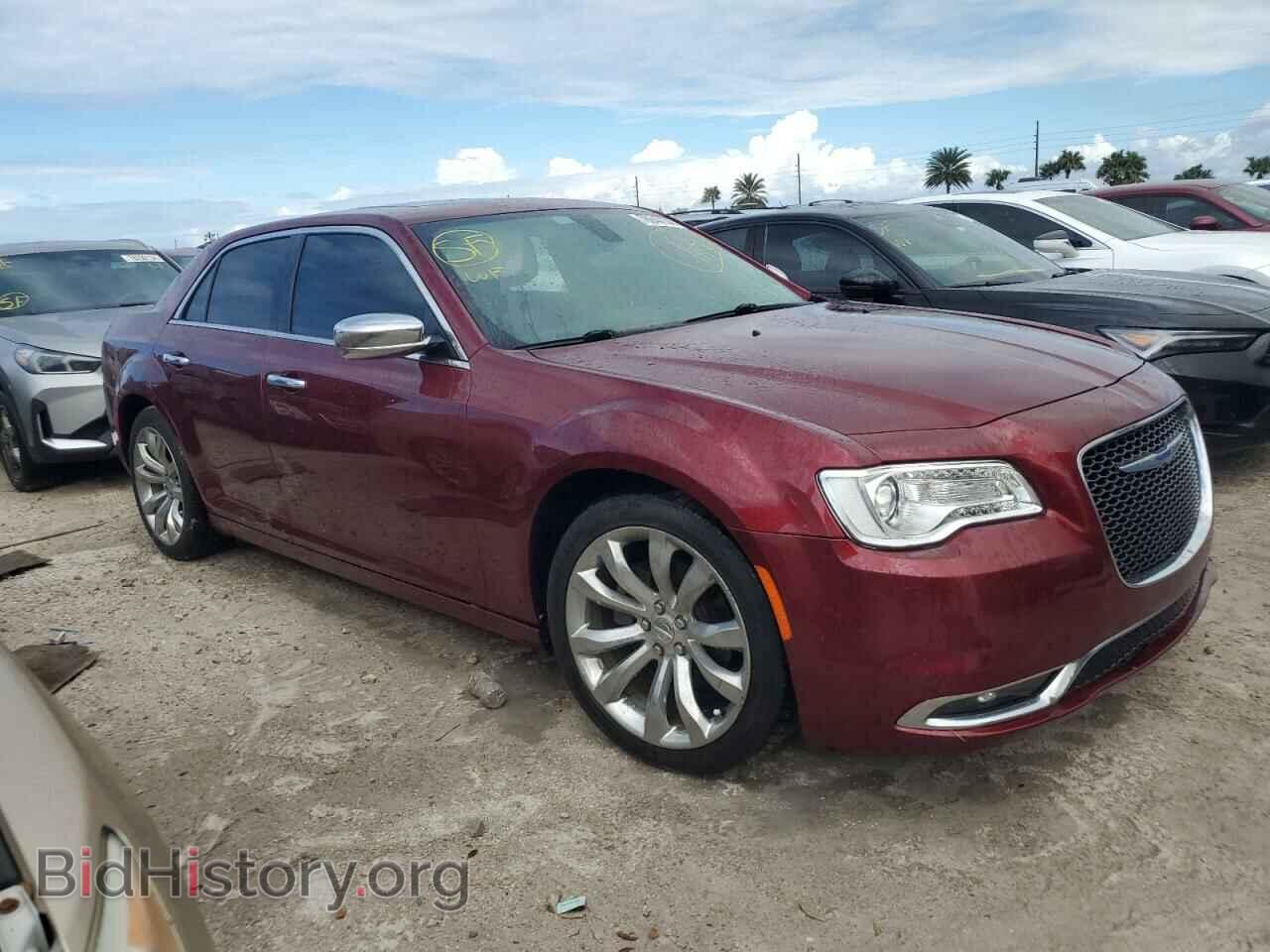 2019 CHRYSLER 300 - VIN: 2C3CCAEG3KH631196 - Фото 4