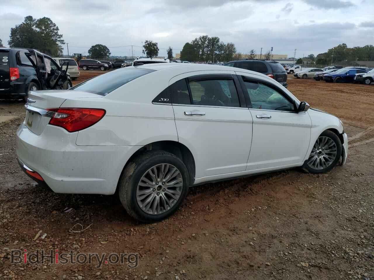 2012 CHRYSLER 200 - VIN: 1C3CCBCB2CN123906 - Photo 3