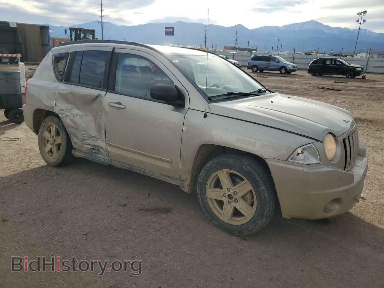 2010 JEEP COMPASS - VIN: 1J4NF4FB7AD525128 - Фото 4