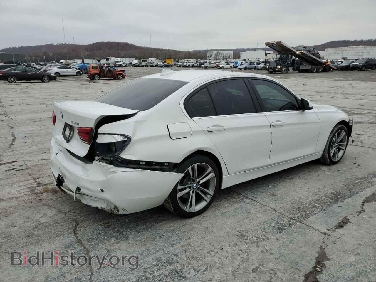 2018 BMW 3 SERIES - VIN: WBA8B9C55JEE80811 - Фото 3