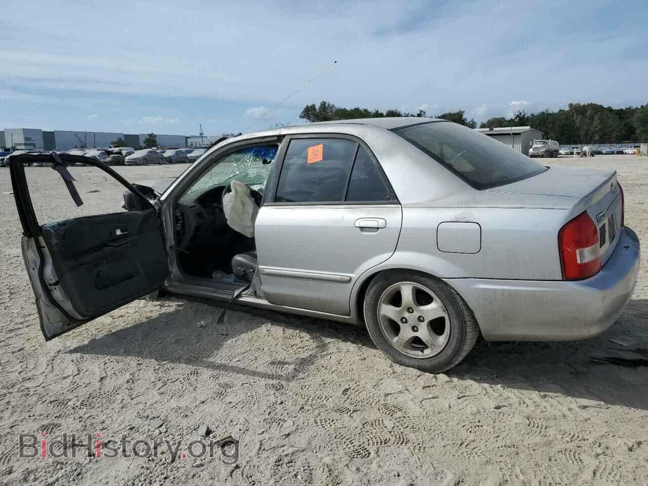 2000 MAZDA PROTEGE - VIN: JM1BJ2217Y0203888 - Photo 2