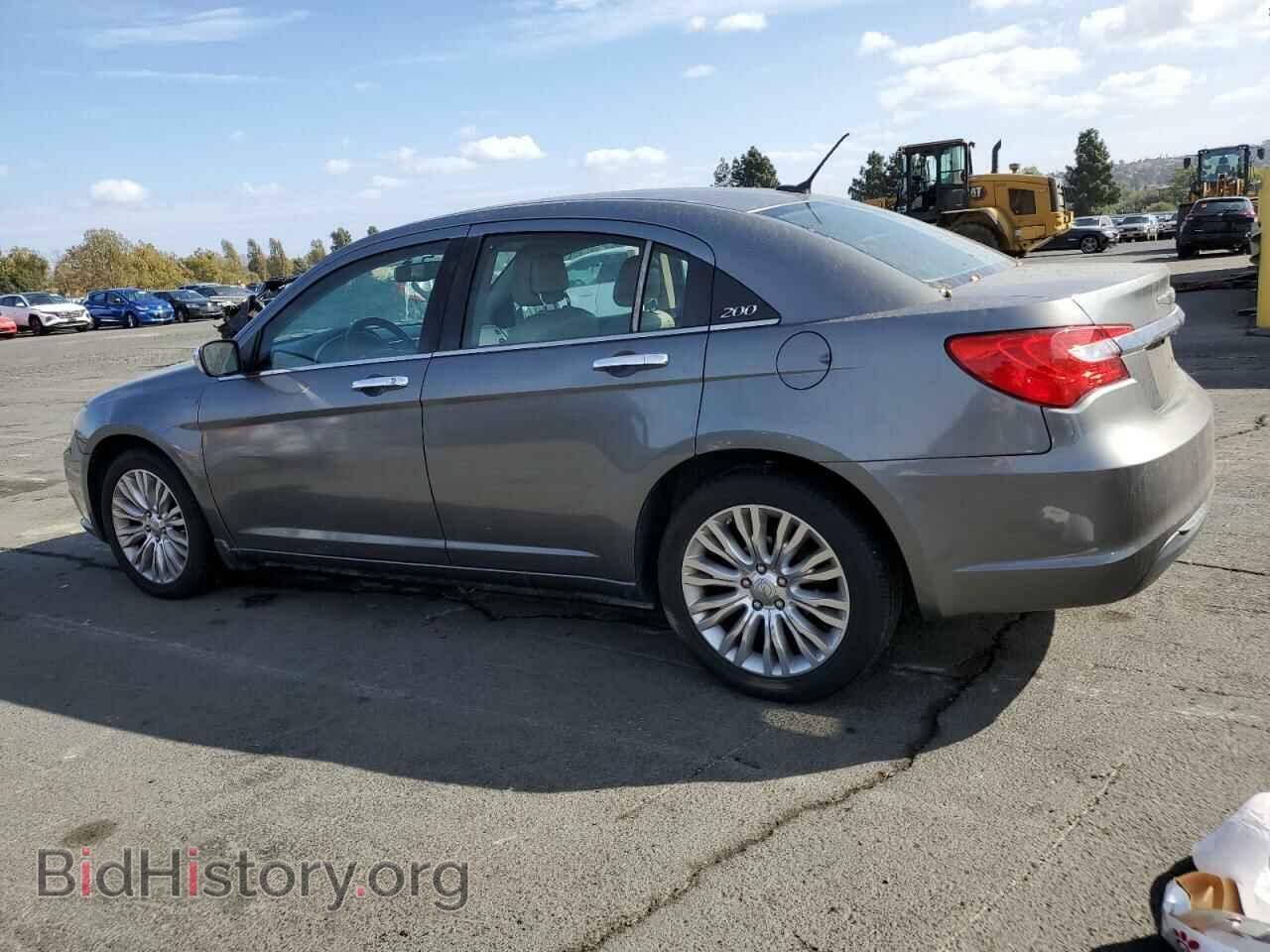 2011 CHRYSLER 200 - VIN: 1C3BC2FB2BN596985 - Фото 2